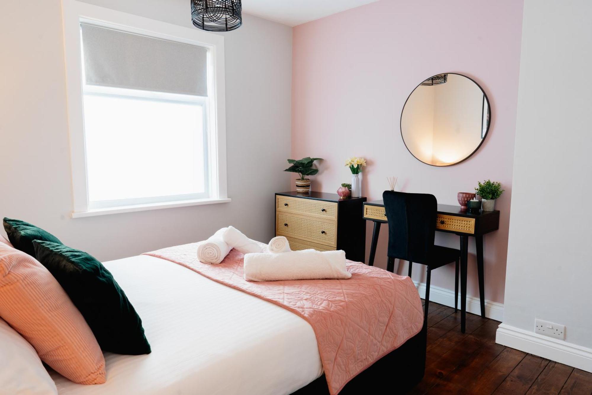 Bowling Terrace By Above Rubies - Stylish, 3 Bedroom, Pet Friendly House In 斯基普顿 外观 照片